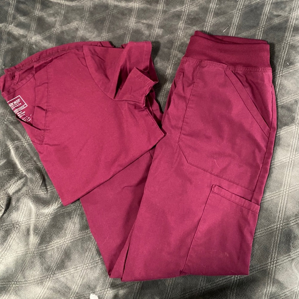 Cherokee Scrub Set